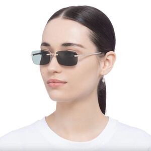NWT AIRE Revolve blue tint gold frameless rimless rectangular Ursa sunglasses